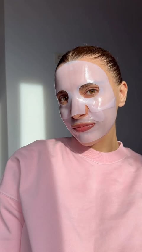 Instagram post by @ugcwteiko for COSRX. Caption reads: @cosrx peptide duo for my skin rescue: 

The 6....