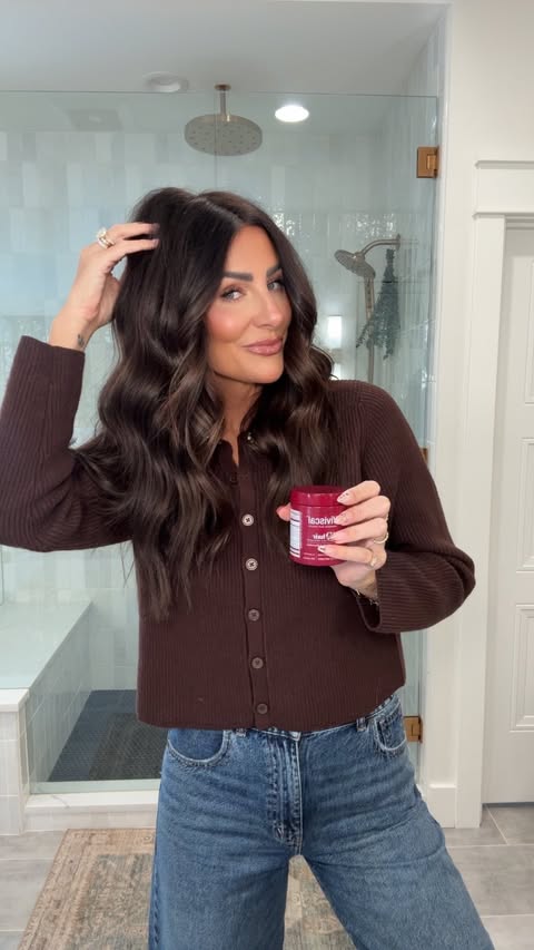 Instagram post by @jenagreen920 for Viviscal. Caption reads: [...] days brought to you by consistency +....