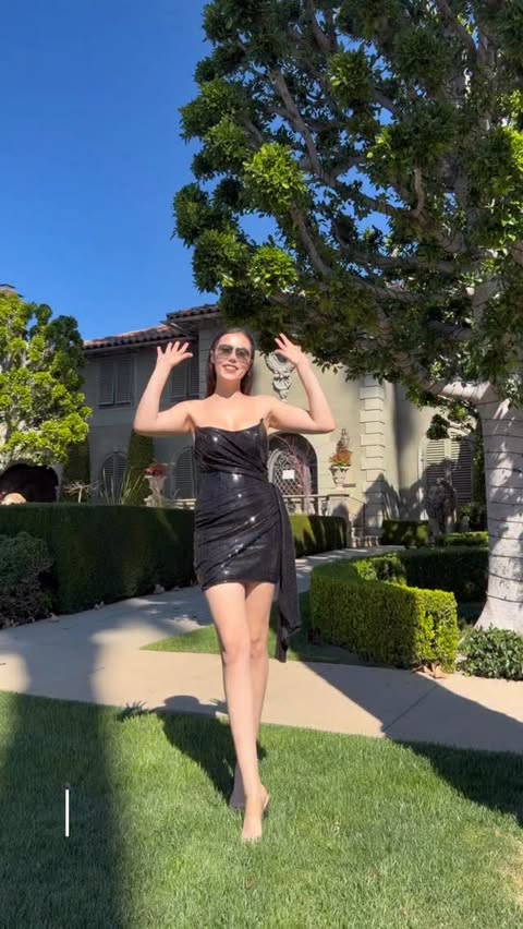 Instagram post by an influencer for SHEIN US. Caption reads: 🥳Download the SHEIN App to check out these....