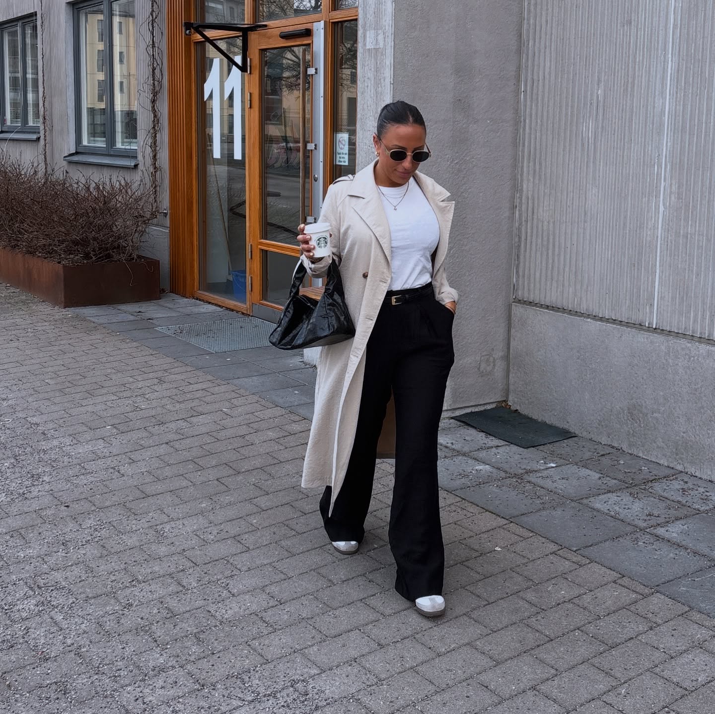 Instagram post by @lalopezzz for MADLADY. Caption reads: Reklam - Women’s Month hos @madladyse med 20% på....