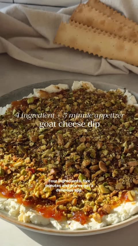 Instagram post by @mallorythedietitian for Simple Mills. Caption reads: 4 ingredients. 5 minutes and you have a delicious....