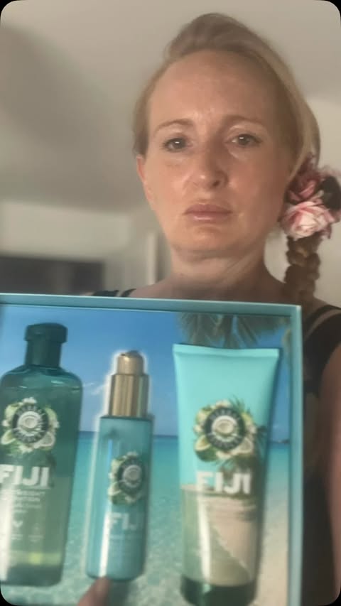 Instagram post by @sessiebee.tests for SuperSavvyMe. Caption reads: I really love these products, Herbal Essences new....