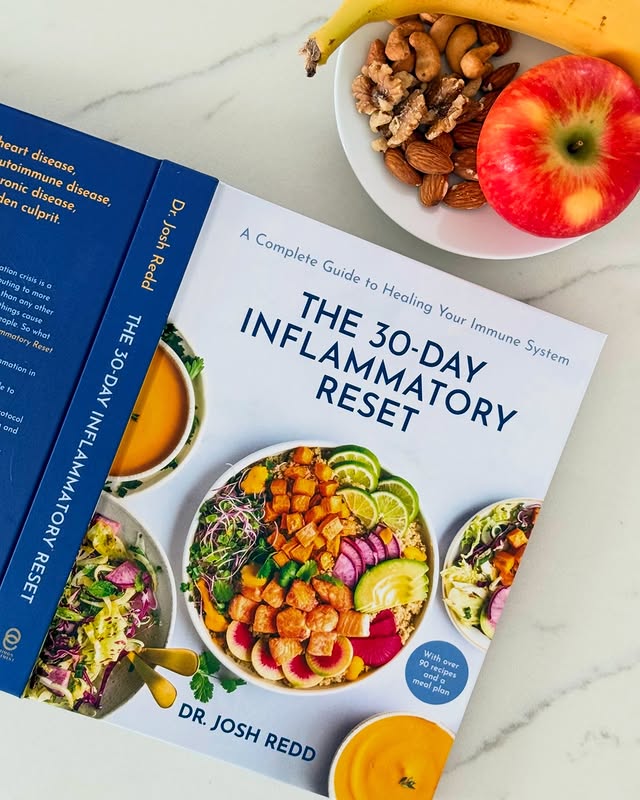 Instagram post by @bookmarked.by.becky for Simon & Schuster. Caption reads: 💪Feel Good Friday💪 The 30-Day Inflammatory Reset....