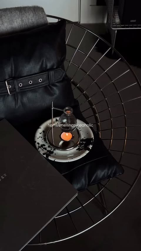 Instagram post by @joannahstyle for Ripple+. Caption reads: [...] it I’ve got plans” - The plans ✨....