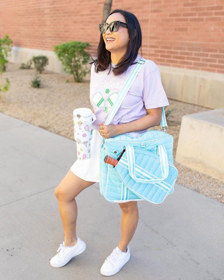 Instagram post by @themelissalifestyle_ for Katydid. Caption reads: [...] all the vacay-ready accessories from....