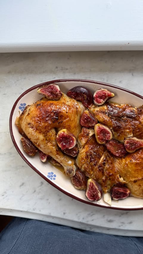 Instagram post by @alanalav for Ocado. Caption reads: [...] figs using all organic ingredients from....