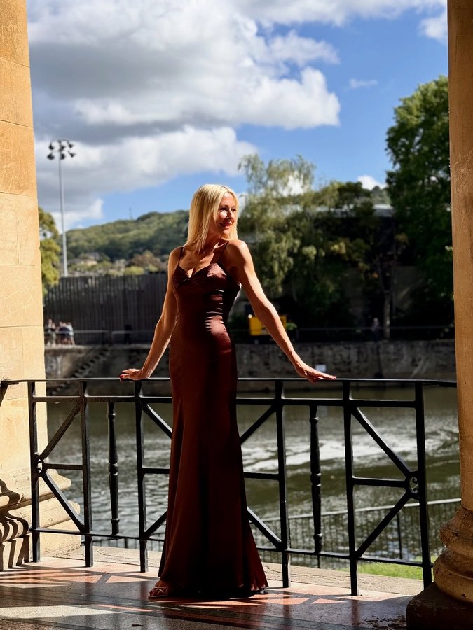 Instagram post by @redsuedeheels for ZAPAKA. Caption reads: If you’re looking for an autumn occasion dress....