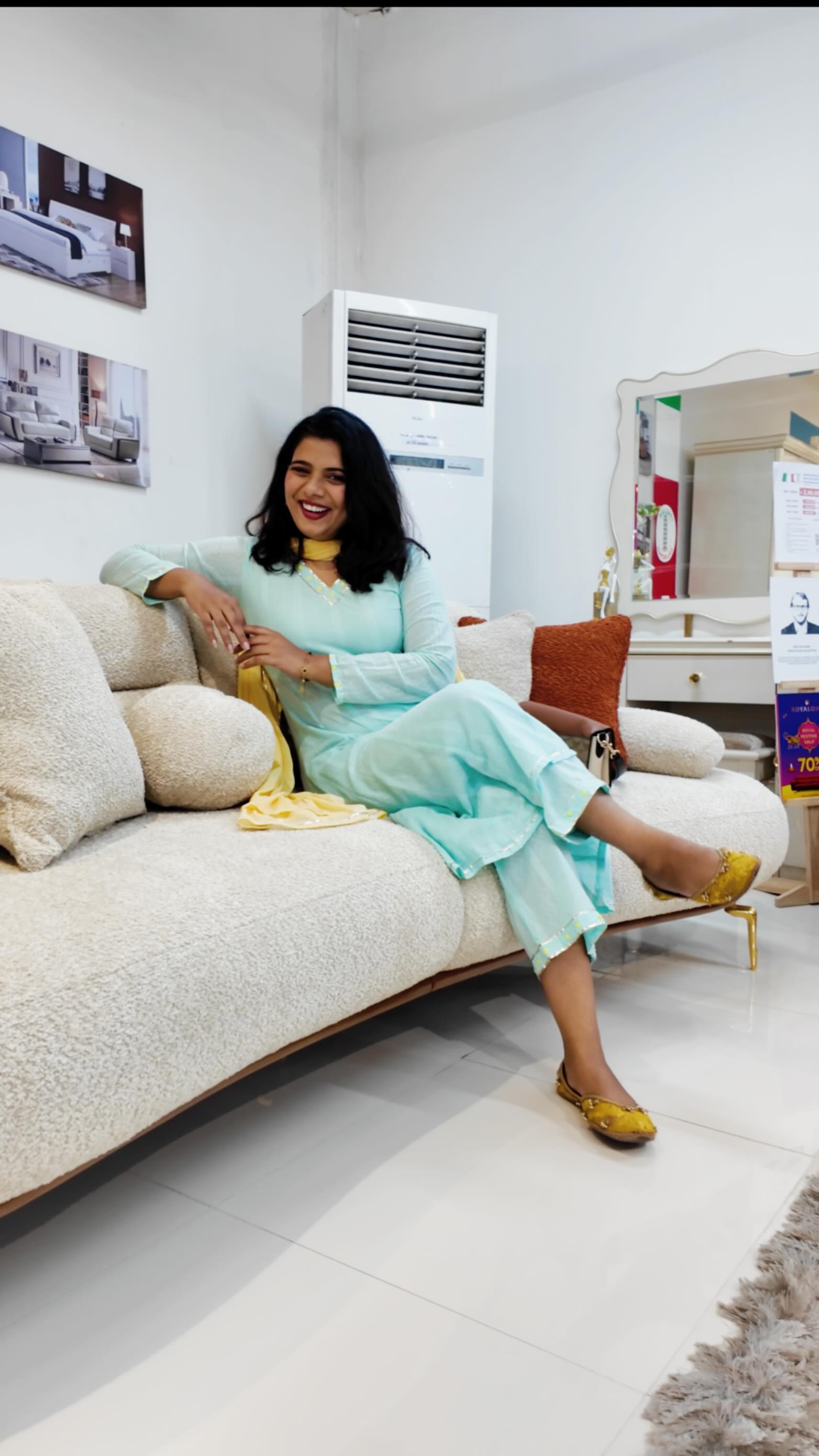 Instagram post by @shefali_upadhyaya for Royaloak Furniture. Caption reads: ₹90,000? ₹80,000❌ Nope!
This Independence Day,....