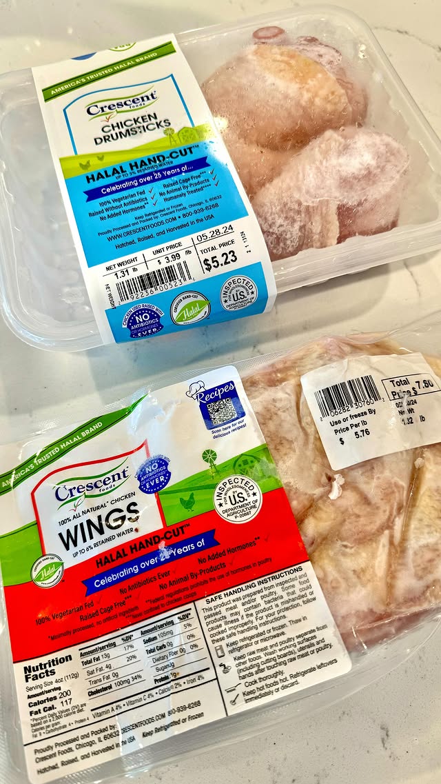 Instagram post by @thehalaalfoodie for Crescent Foods. Caption reads: 🐓CRESCENT HALAL CHICKEN🐓 @crescentfoods meat is....