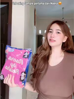 TikTok post by @cacarebeccaputry for Noera By Reisha. Caption reads: #cuanityaffiliatepartner @Noera By Reisha.