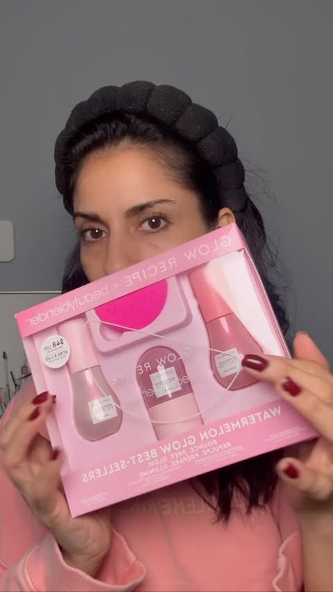 Instagram post by @beautybubble0326 for Beautyblender. Caption reads: @glowrecipe X @beautyblender - Watermelon Glow....