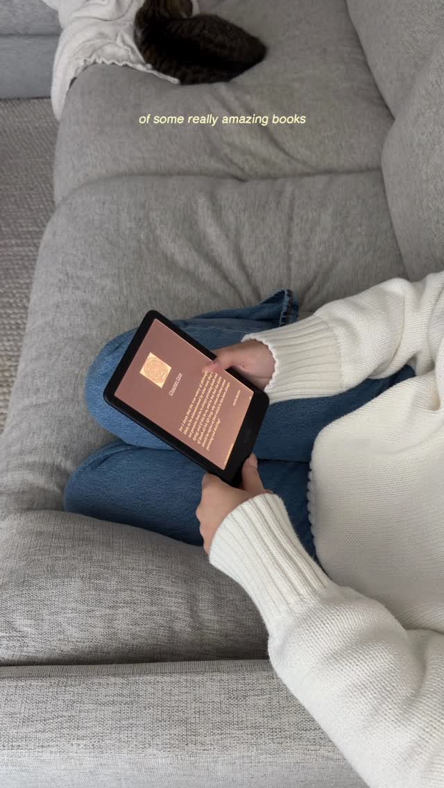 Instagram post by @arabellatouchstone for Amazon Books. Caption reads: a big thank you to @amazonbooks Editors’ Best....