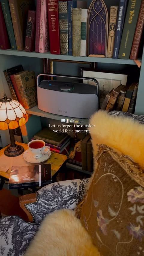 Instagram post by @thevisualpoetflavia for Tronsmart. Caption reads: [...] listening through the Fiitune X30 from....