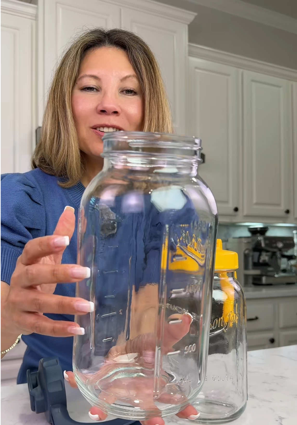 TikTok post by @cocinafina for Soligt. Caption reads: Mason Jar Pitcher. Jarras de vidrio. @Soligt....