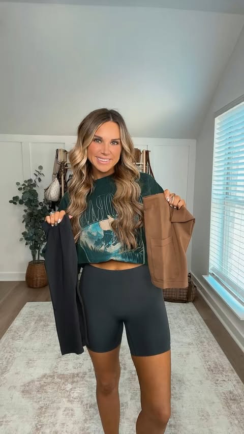 Instagram post by @fashionablyhilary2.0 for Thigh Society. Caption reads: [...] say enough amazing things about....