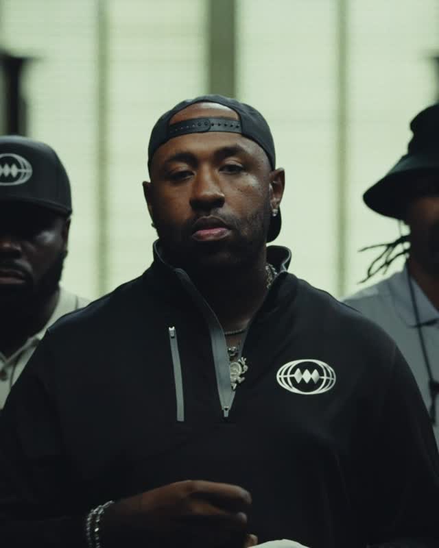 Instagram post by @mikewillmadeit for Cash App. Caption reads: [...] Pro pre-sale available April 3rd for Cash....