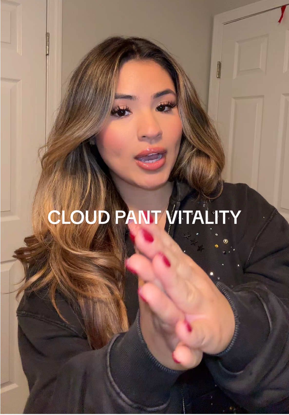 TikTok post by @kimmycastill0 for shopvitality. Caption reads: [...] #tiktokshopcreatorpicks #shopvitality .