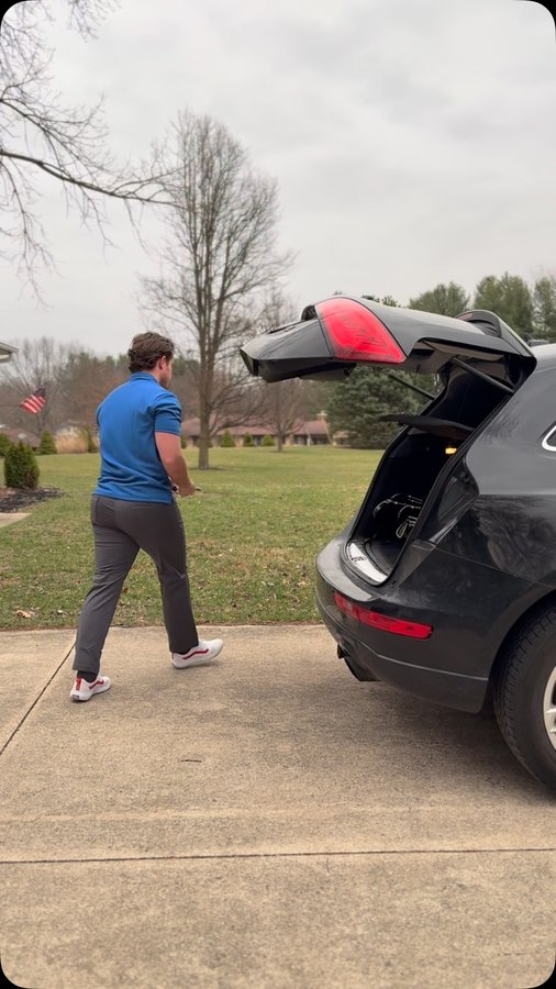 Instagram post by @leshoeguy for Twillory. Caption reads: [...] so excited about my new pieces from....