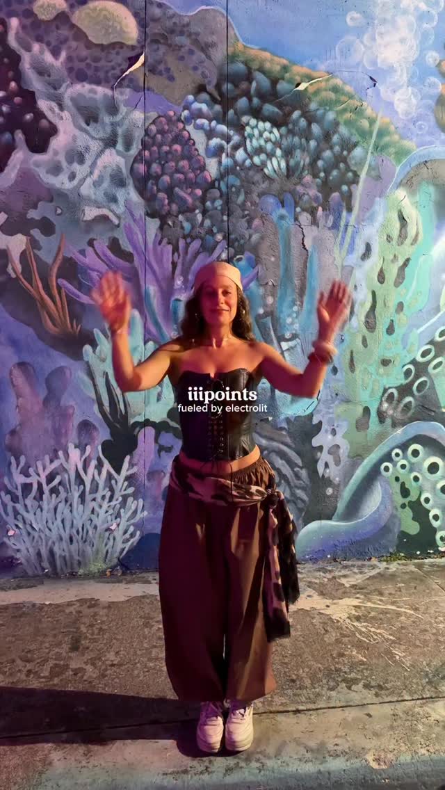 Instagram post by @blairepstein for Electrolit. Caption reads: 4th iiipoints in the books....