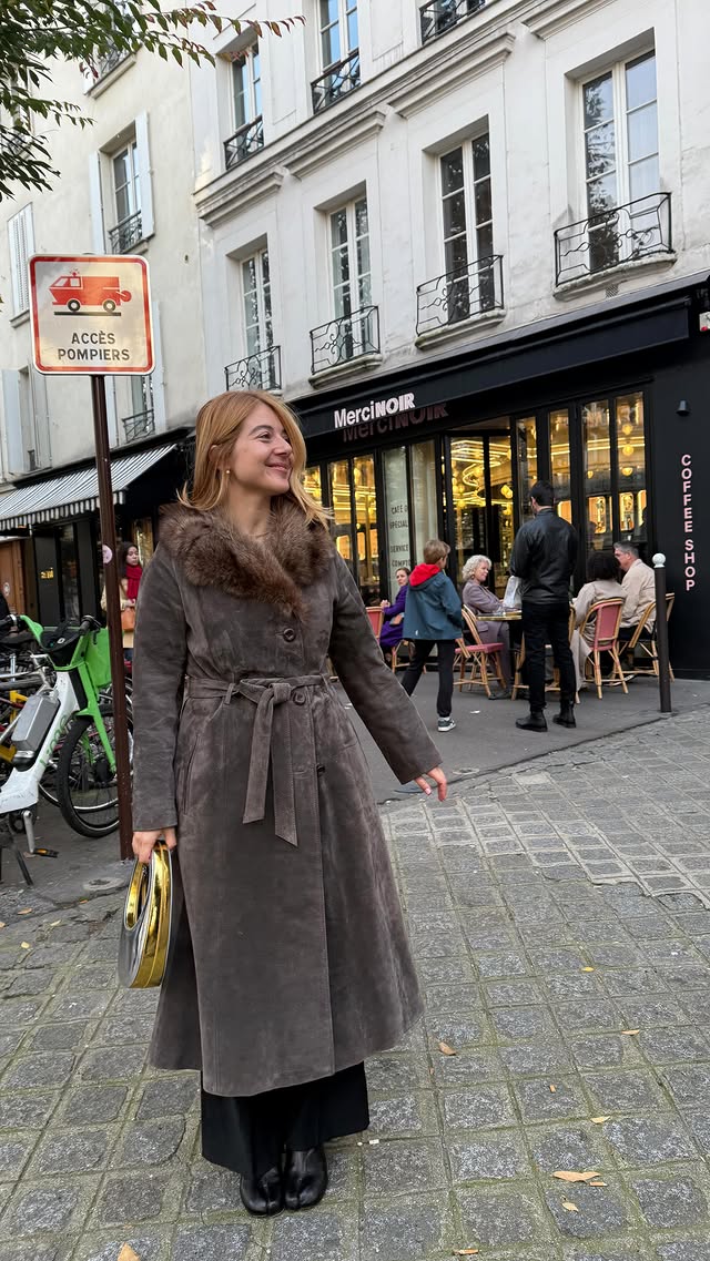 Instagram post by @paulinecharbit for La Redoute. Caption reads: [...] 🎄it’s cocooning time avec @laredoute ♥️....