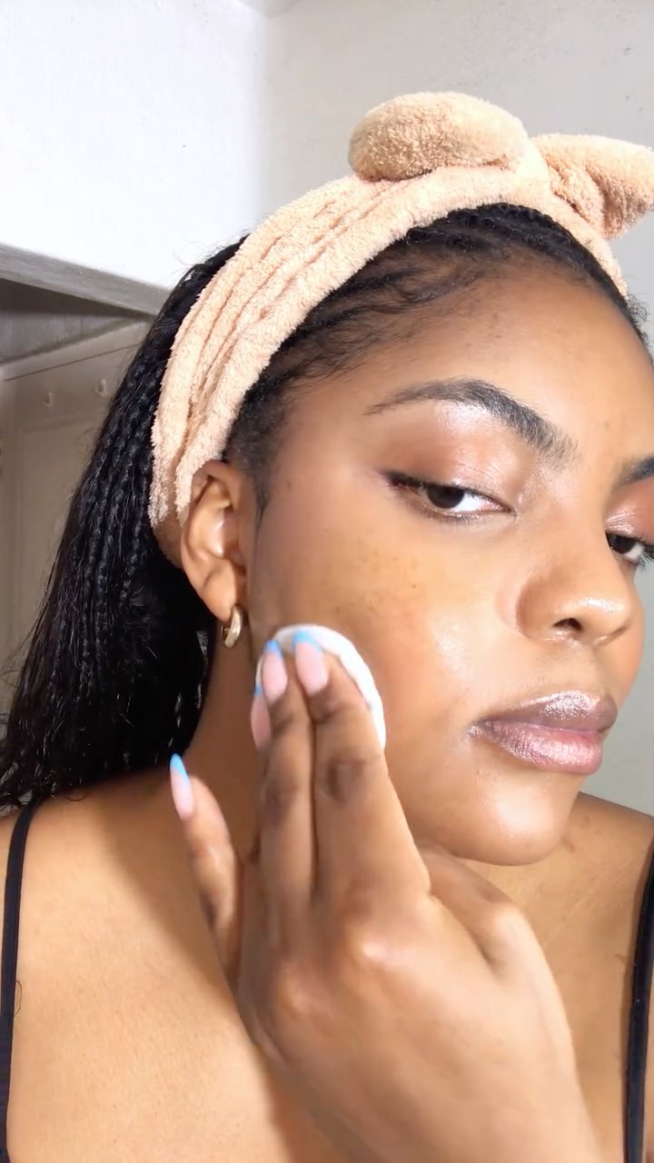 Instagram post by @itsruth.m for Frulabeauty. Caption reads: [...] routine!! Just what we need❤‍🔥 @frulabeauty....