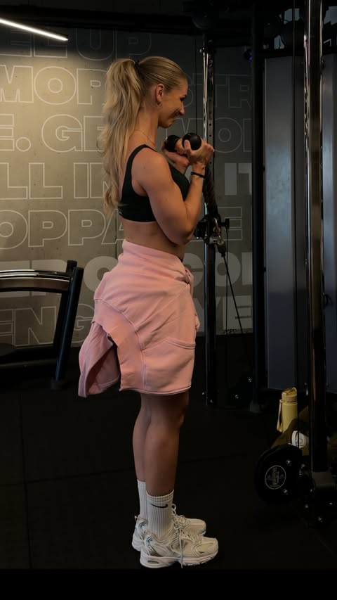 Instagram post by @fitby_room for DFYNE. Caption reads: [...] Workout (5 Exercises)// Fit: @dfyne.official....