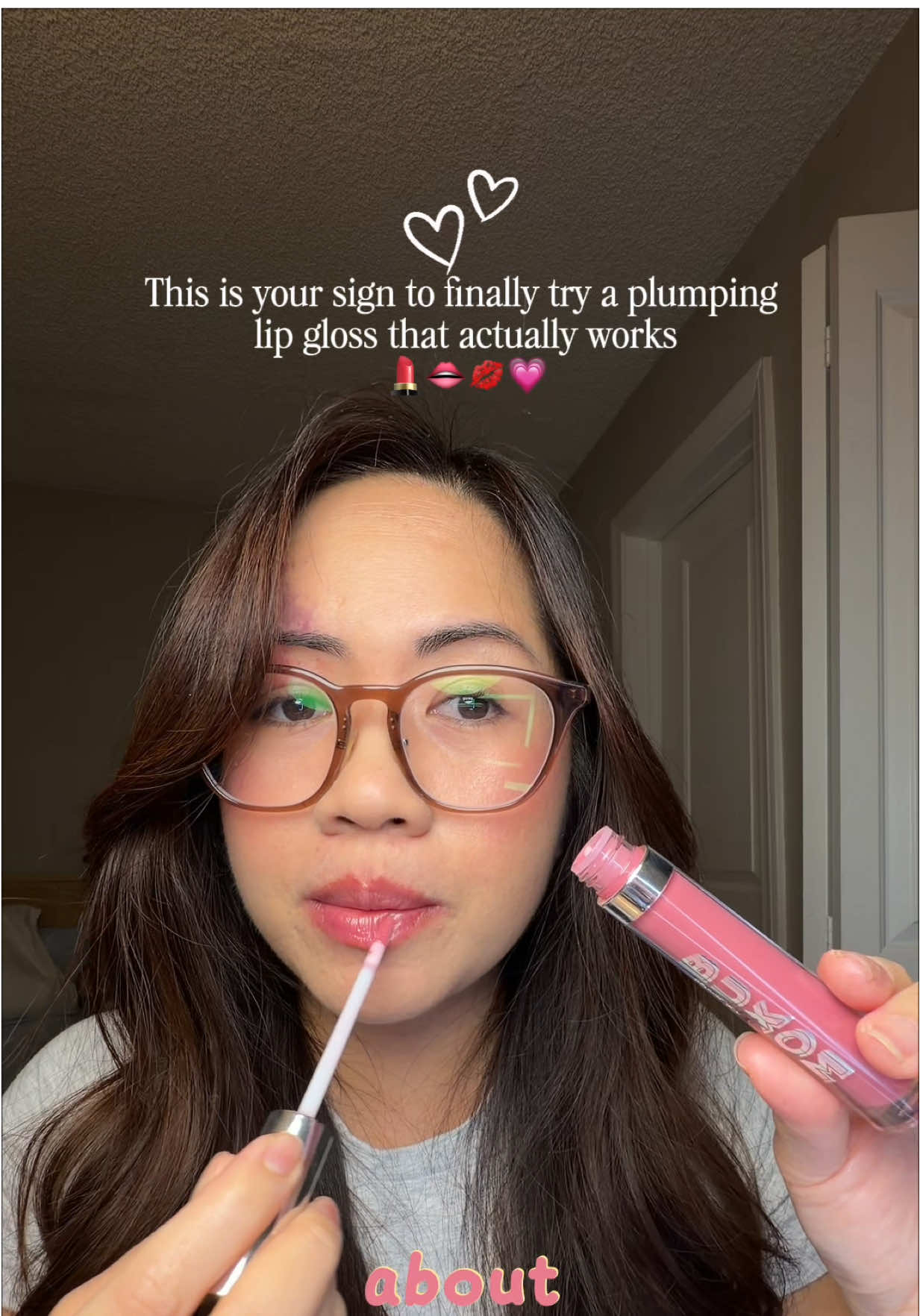 TikTok post by @mariellekrisha for BUXOM Cosmetics. Caption reads: [...] not sticky and it’s 30% off 😍 . ....