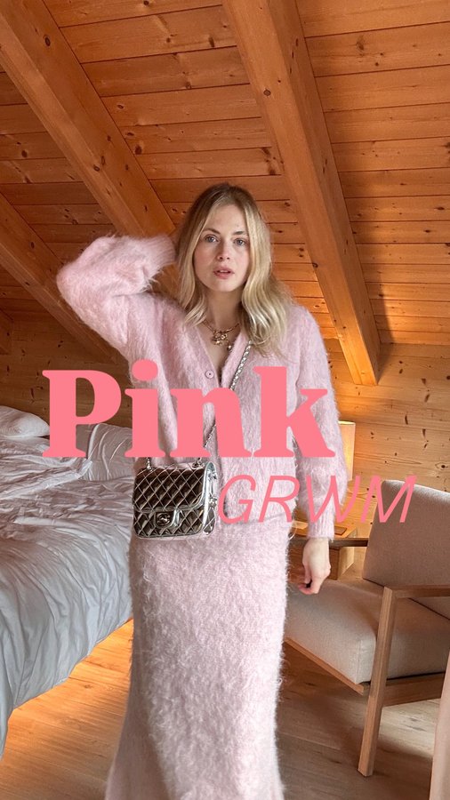 Instagram post by @misslauracoleman for Understatement. Caption reads: pink and comfy 💘 

Outfit @bytimo *
Shoes....