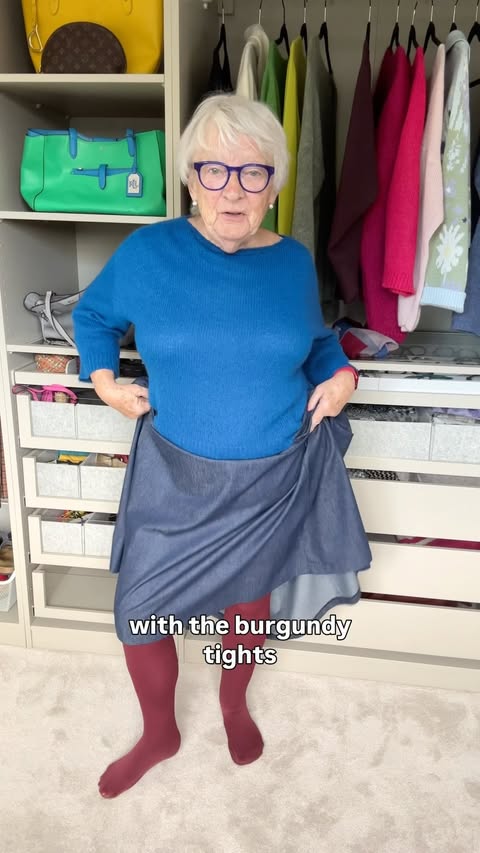 Instagram post by @vivthecarer for Snag. Caption reads: [...] I’ll be styling my outfit to a pair of Snag....
