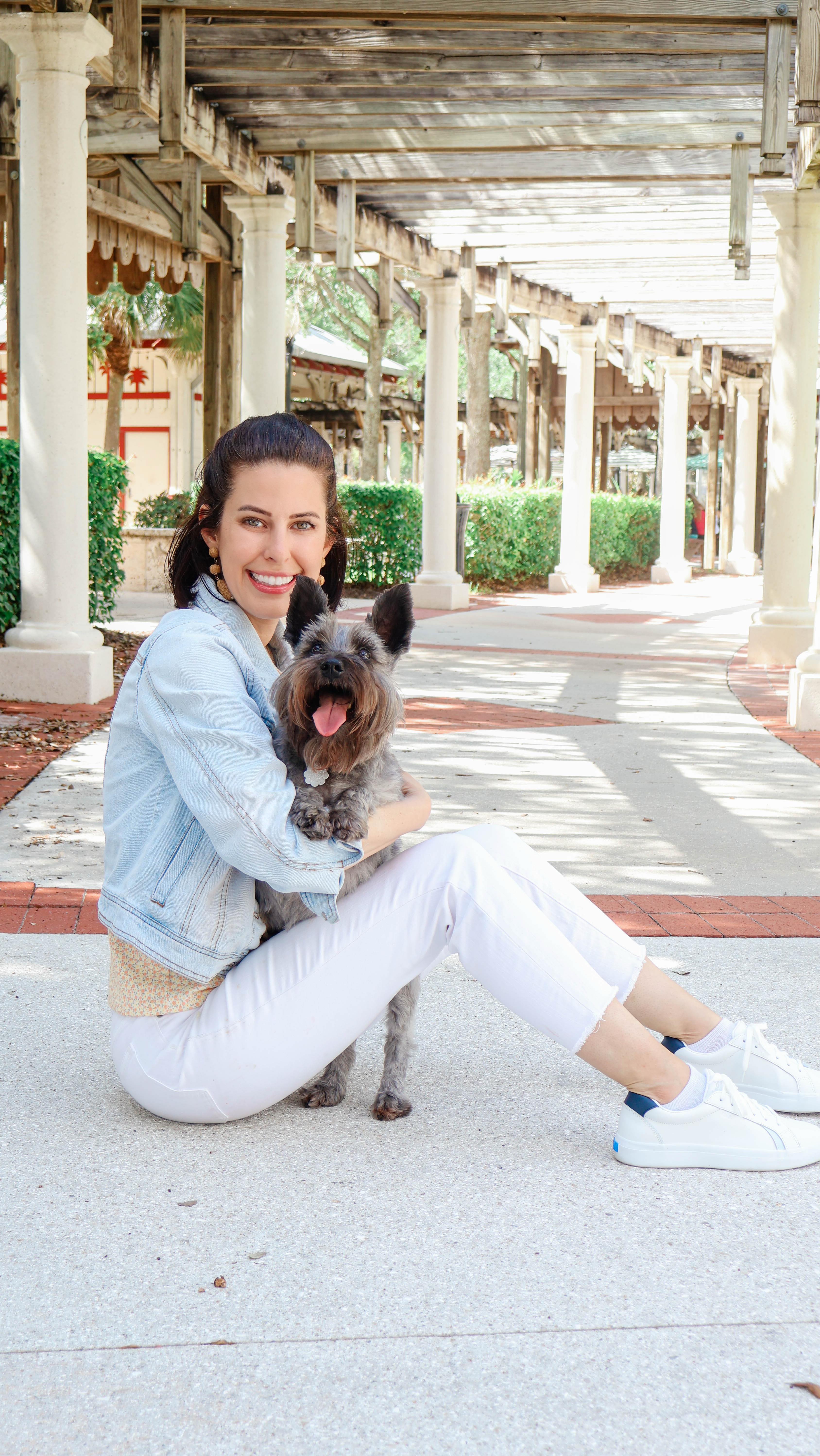 Instagram post by @emmakaterobertson for DreamBone Chews. Caption reads: 🐶 

As a dog mom, I’m always looking for treats....