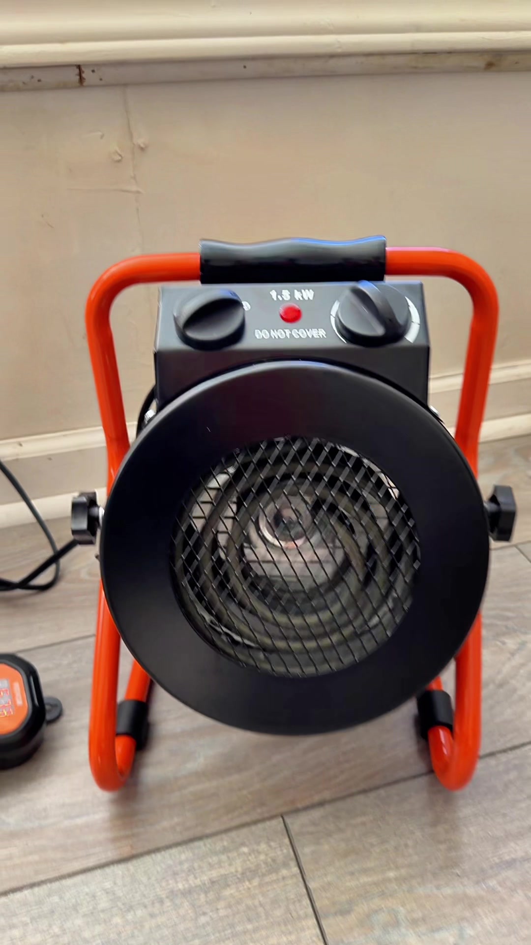 TikTok post by @melgar___ for VEVOR. Caption reads: @Vevor Home Store US #VEVOR Greenhouse #Heater....