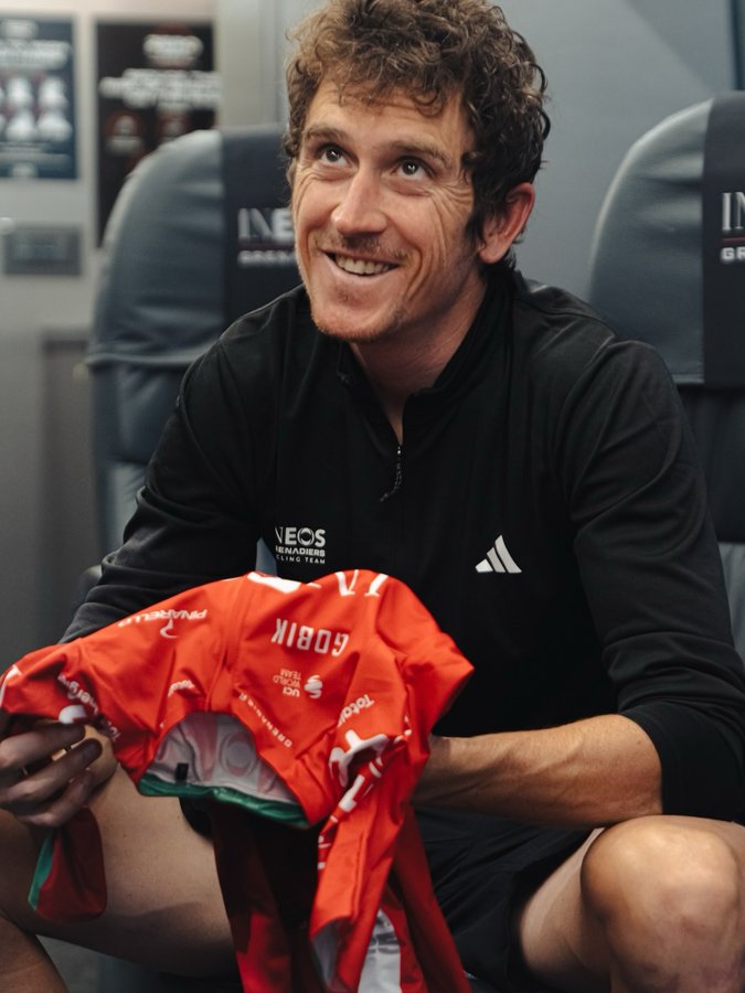 Instagram post by @geraintthomas86 for Gobik. Caption reads: [...] huge thanks to everyone at the team and....
