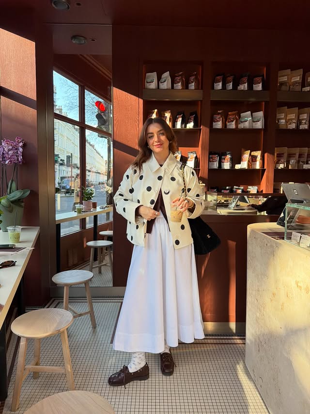 Instagram post by @kerryawalker_ for reserved. Caption reads: Spring is that you?? 🌸🌼🌷☀️😎 #outfitinspiration....