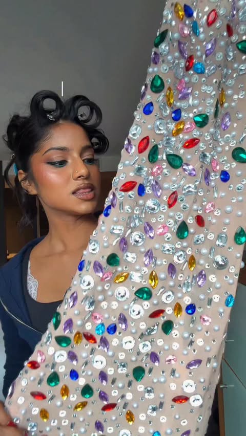 Instagram post by @shini.m for Neutrogena UK & Ireland. Caption reads: forget diamond of the season, gimme ALL the jewels....