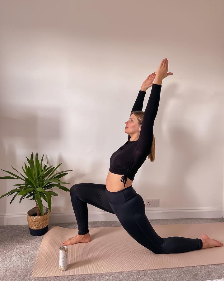 Instagram post by @georgiaparnell_ for Aspire Drinks. Caption reads: [...] energy comes from my mango lemonade....