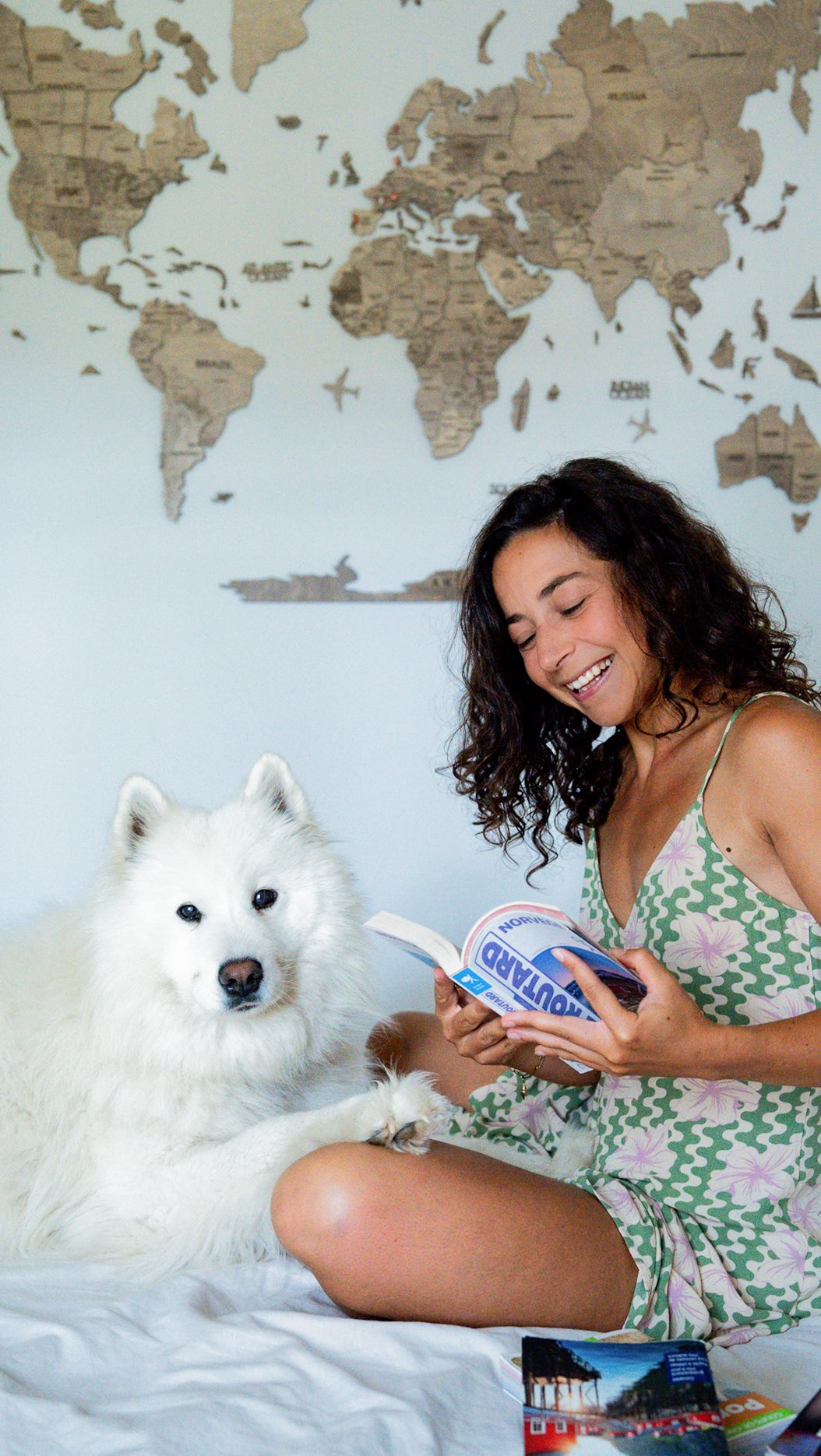 Instagram post by @outdoorswithlau for Enjoy The Wood. Caption reads: 🪵 -15% avec le code LAU sur le site....