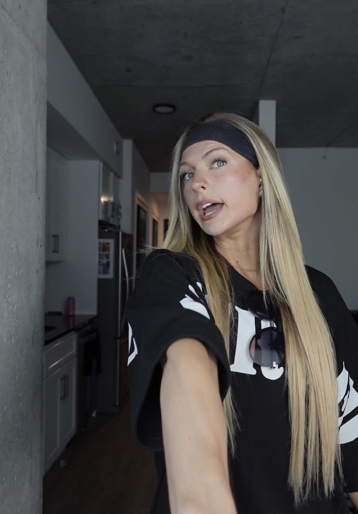 TikTok post by @sme_fit_ for Kontrolled Insanity. Caption reads: this one is also on tiktok shop 😏👆🏻@Controlled....