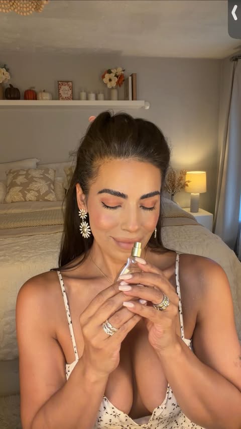 Instagram post by @sandrasays.co for Laura Geller Beauty. Caption reads: [...] finishing touch is Tuscan Sun, Laura Geller....