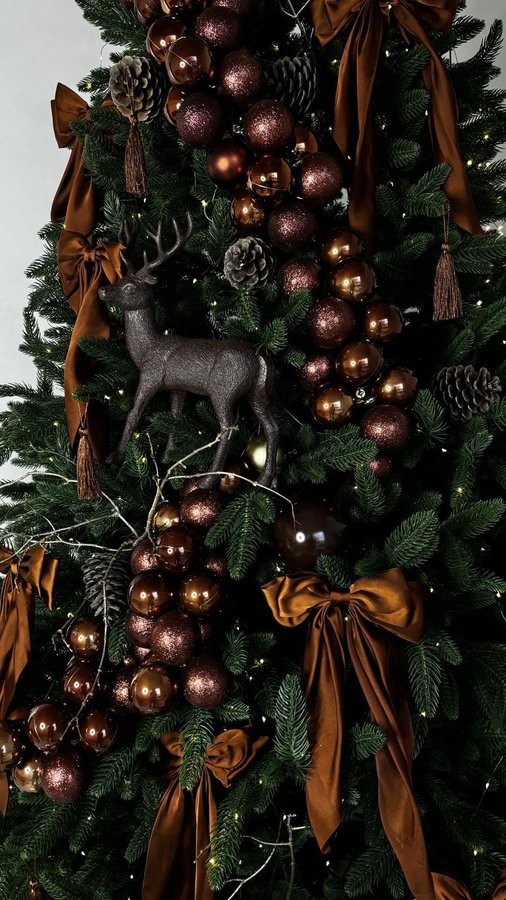 Instagram post by @mananamariee for Walmart Creator. Caption reads: Holiday shopping is hereeeee with @walmart Black....