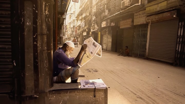 Instagram post by @ashrafularefin for SANDMARC. Caption reads: Morning stories 

Shot on iPhone with @sandmarc....