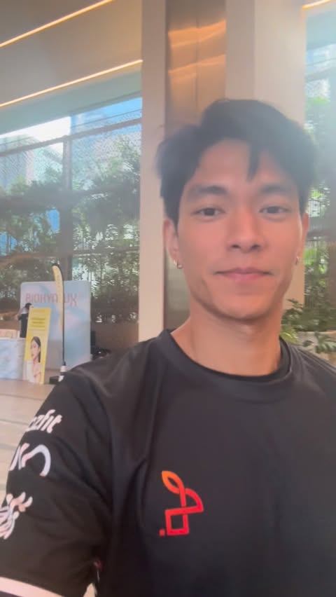Instagram post by @mickey.a.np for Amazfit. Caption reads: Amazfit Bytes Run 2026 สนุกมากครับ 😍🏃🏻‍♂️‍➡️....