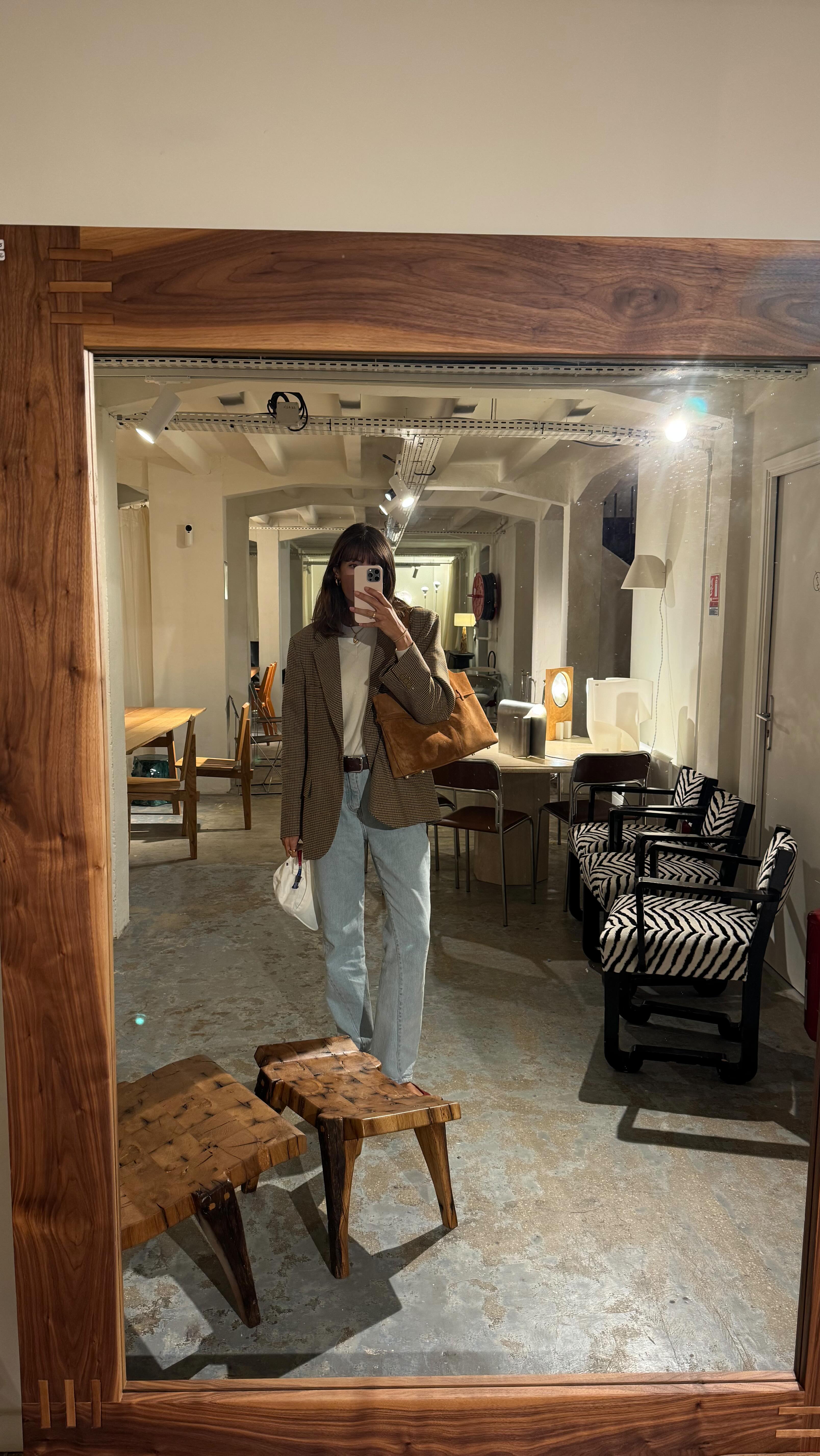 Instagram post by @juliesfi for Source Unknown. Caption reads: [...] a trendy transition ? Yes.

Jacket....