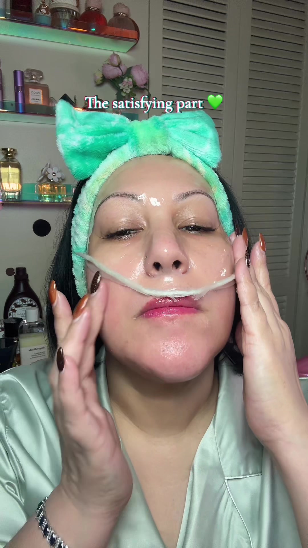 TikTok post by @amanecer7676 for Picky. Caption reads: Ever wondered what seaweed can do for your skin?....