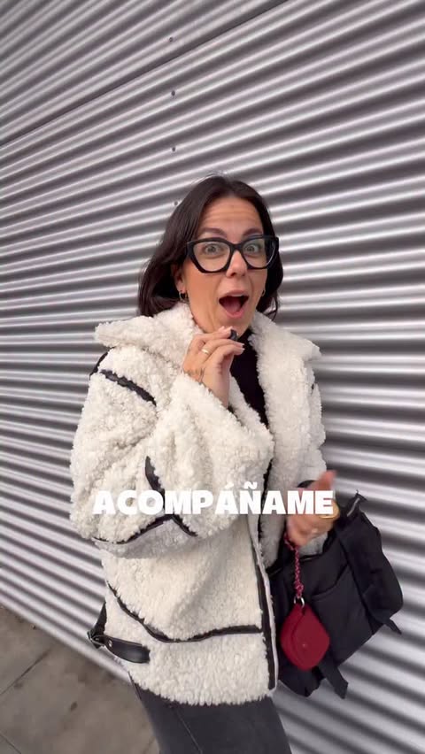 Instagram post by @mel.lorenzo_ for Primaprix. Caption reads: Haul!🛍️ Acompáñame a comprar cositas a....
