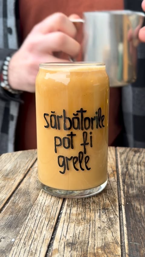 Instagram post by @baiatulcucafea for În Terapie. Caption reads: Reminderul zilei vine de la @interapie.reginamaria....