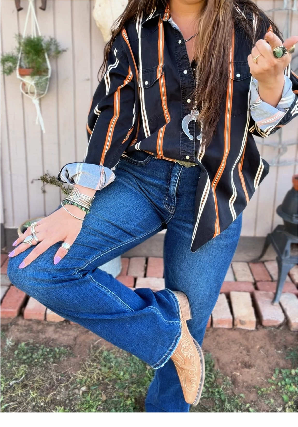 TikTok post by @crowandcompany for Ava Lane Boutique. Caption reads: [...] favorite pair of jeans 🤎 “Rachel” @Ava Lane....