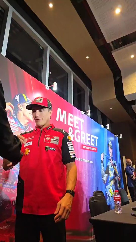 Instagram post by @sport7trans7 for Ducati. Caption reads: [...] bareng @marcmarquez93
big thanks to Ducati....
