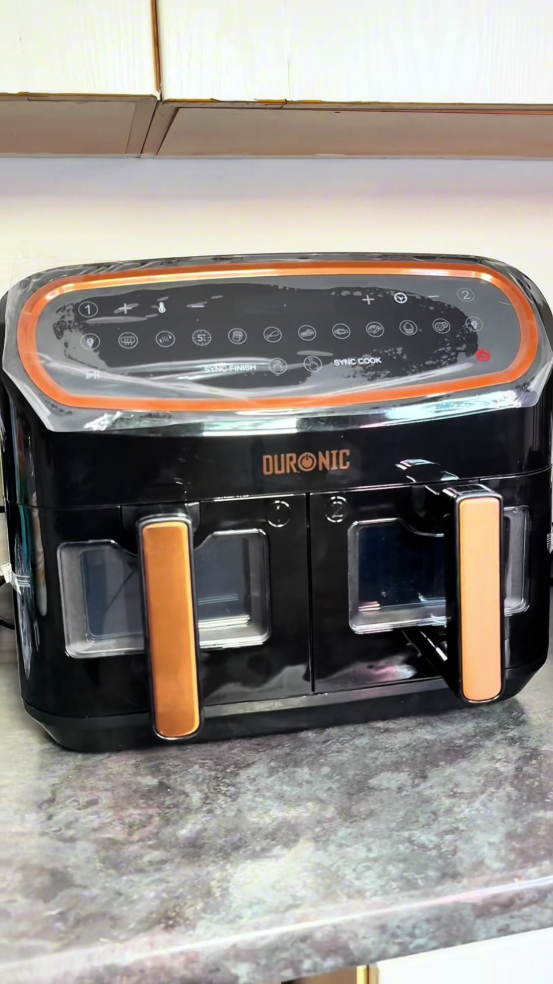 TikTok post by @sexiglodel56 for Duronic. Caption reads: @Duronic #tiktokmademebuyit #Duronic #airfryer....