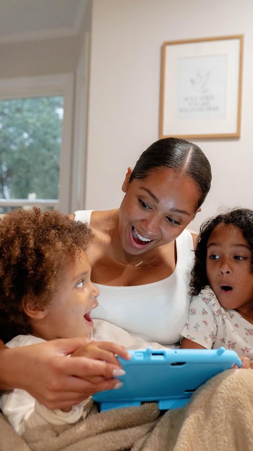 Instagram post by @jordynn.nicholson for Moshi Kids. Caption reads: [...] our lives. That’s why we use the....