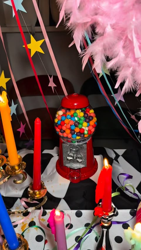 Instagram post by @crumbsofnyc for Evite. Caption reads: [...] so custom in less than 5 minutes with....